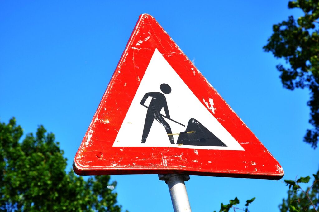 traffic sign, warning, roadwork-1443060.jpg